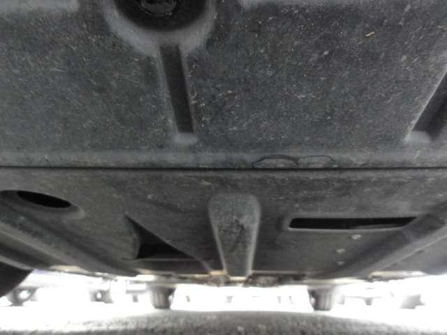 ノート １．２　Ｘ　メーカー純正ナビ　助手席エアバック　ＰＳ　ＰＷ　盗難防止　地デジ　キーフリーシステム　ＡＡＣ　ワンオ－ナ－車　オートハイビーム　カーテンエアバック　ＥＴＣ　バックカメラ　アイドリングストップ　ＡＢＳ（37枚目）