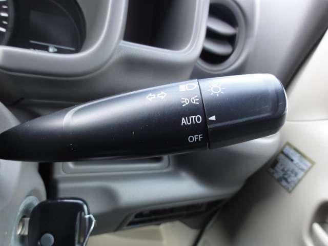 ＮＶ１００クリッパーバン ６６０　ＤＸ　ＧＬセーフティパッケージ　ハイルーフ　純正メモリーナビＴＶ／エマブレ／車線逸脱警報　デュアルカメラブレーキサポート　キーレスエントリーキー　フロントパワーウインドウ　運転席エアバック　ダブルエアバック　ＡＣ　パワステ　ドライブレコーダー（10枚目）