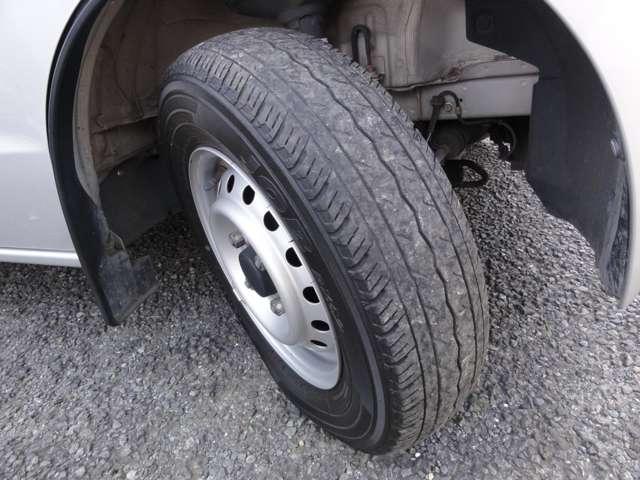 ＮＶ１００クリッパーバン ６６０　ＤＸ　ＧＬセーフティパッケージ　ハイルーフ　純正メモリーナビＴＶ／エマブレ／車線逸脱警報　デュアルカメラブレーキサポート　キーレスエントリーキー　フロントパワーウインドウ　運転席エアバック　ダブルエアバック　ＡＣ　パワステ　ドライブレコーダー（31枚目）