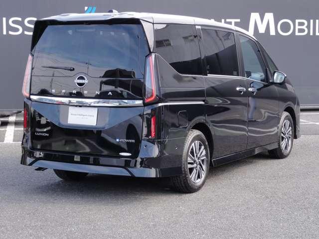 セレナ １．４　ｅ－ＰＯＷＥＲ　ルキシオン　メーカー純正メモリーナビ　フルセグＴＶ　試乗車アップ　衝突軽減ブレーキ　ハイビームアシスト　３列シート　Ｐアシスト　Ｂカメラ　ＬＥＤヘッドライト　１オーナー　ドラレコ　車線逸脱防止　ＴＶナビ　ＥＴＣ（2枚目）