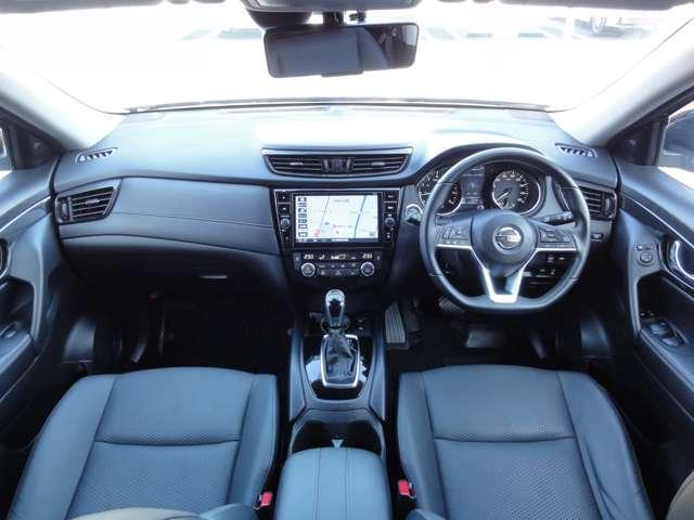 エクストレイル ２．０　２０Ｘｉ　Ｖセレクション　２列車　４ＷＤ　純正ナビ（ＭＭ５２０Ｄ－Ｌ）　シートヒータ　ハイビームアシスト　ＡＣＣ　電動リヤゲート　地デジ　ＬＤＰ　全周囲モニター　ｉストップ　１オナ　盗難防止　メモリーナビ　バックモニター　ＬＥＤヘッドライト（4枚目）