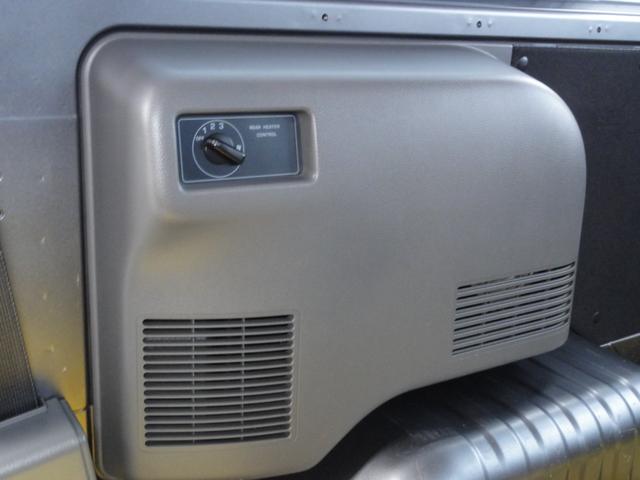 NV350キャラバンバン ロングDXターボ ディーゼル 4WD 5ドア 1.0t 3/6人乗り 純正純正メモリーナビ フルセグTV アラウンドビューM エマブレ リアヒーター キーレスエントリーキー(8枚目)