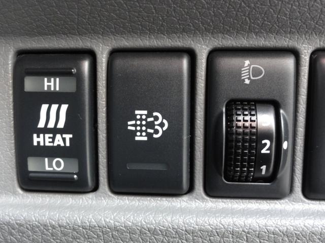 NV350キャラバンバン ロングDXターボ ディーゼル 4WD 5ドア 1.0t 3/6人乗り 純正純正メモリーナビ フルセグTV アラウンドビューM エマブレ リアヒーター キーレスエントリーキー(18枚目)