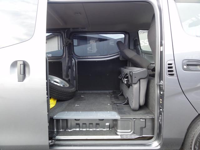 NV350キャラバンバン ロングDXターボ ディーゼル 4WD 5ドア 1.0t 3/6人乗り 純正純正メモリーナビ フルセグTV アラウンドビューM エマブレ リアヒーター キーレスエントリーキー(28枚目)