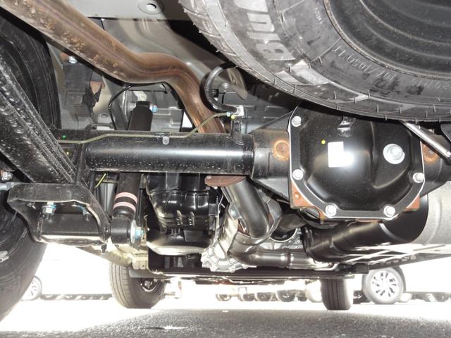 キャラバン グランドプレミアムＧＸ　マルチベッド　４ＷＤ　ディーゼル車　標準ロング　５ドア　１．０ｔ　純正メモリーナビ　フルセグＴＶ　アラウンドビューＭ　両側スライド左側電動ドア　エマブレ　ＬＥＤヘッドライト　インテリキー　リアヒーター＆クーラー　シートヒーター（52枚目）