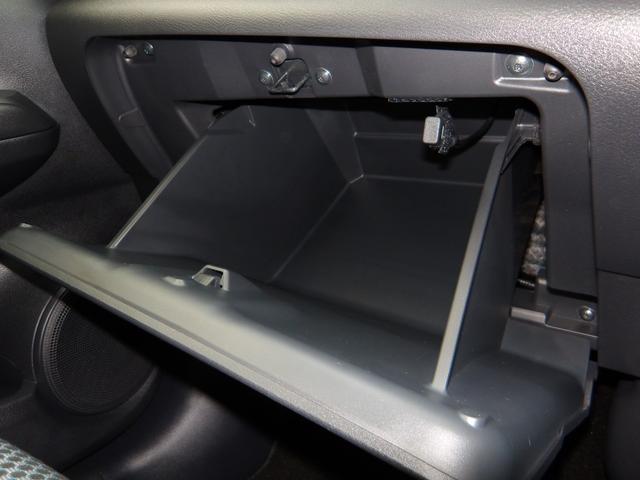 キックス Ｘ　ＦＯＵＲ　９０周年記念車　４ＷＤ　プロパイロット　アラウンドビューＭ　Ｓルームミラー　純正メモリーナビ　フルセグＴＶ　シートヒーター　ハンドルヒーター（24枚目）