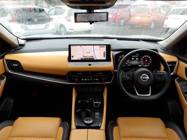 エクストレイル G e-4ORCE 4WD プロパイロット 本革シート サンルーフ 全席シートヒーター ハンドルヒーター メーカーナビ フルセグTV(4枚目)