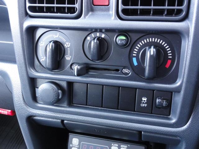 ＮＴ１００クリッパートラック 冷蔵冷凍車　０．３５ｔ　パナソニック製メモリーナビ　ワンセグＴＶ　バックカメラ　キーレスエントリー（8枚目）