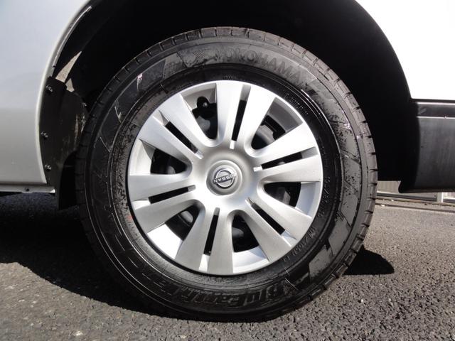 キャラバン ＳロングＤＸ　ハイルーフ　５ドア　３／６人乗り　１．０ｔ　パナソニック製メモリーナビ　フルセグＴＶ　エマージェンシーブレーキ　前後障害物センサー　パワステ　パワーウインドウ　エアコン　キーレスエントリー（27枚目）