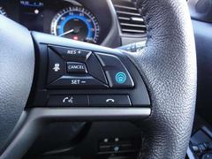 �ץ��ѥ����åȡ��ɥ饤�С������äƥ������롢�֥졼�������ƥ���󥰤򥯥��¦�Ǽ�ư���档��®ƻϩ�α�ž�Ǵ����륹�ȥ쥹�䡢Ĺ��Υ��ư������ϫ���ڸ�����ޤ��� 5