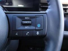 �ץ��ѥ����åȡ��ɥ饤�С������äƥ������롢�֥졼�������ƥ���󥰤򥯥��¦�Ǽ�ư���档��®ƻϩ�α�ž�Ǵ����륹�ȥ쥹�䡢Ĺ��Υ��ư������ϫ���ڸ�����ޤ��� 6