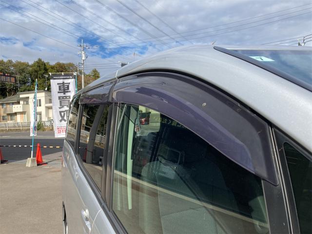 ノア X ドライブレコーダー ETC バックカメラ ナビ オートクルーズコントロール レーンアシスト 衝突被害軽減システム 両側スライド・片側電動 オートマチックハイビーム オートライト LEDヘッドランプ(28枚目)