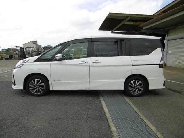 セレナ ｅ－パワー　ハイウェイスターＶ　後席モニター　プロパイロット　全周囲カメラ　両側オートスライドドア　衝突被害軽減ブレーキ　踏み間違い防止　ＥＴＣ　ハンズフリードア　純正ドラレコ（13枚目）