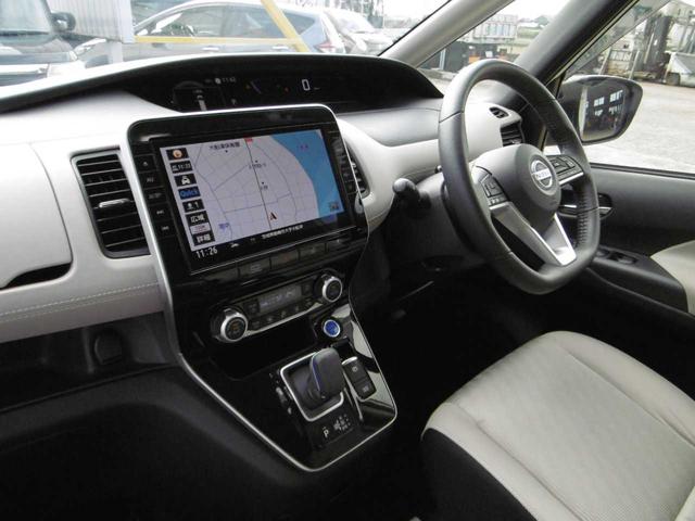 セレナ ｅ－パワー　ハイウェイスターＶ　後席モニター　プロパイロット　全周囲カメラ　両側オートスライドドア　衝突被害軽減ブレーキ　踏み間違い防止　ＥＴＣ　ハンズフリードア　純正ドラレコ（28枚目）