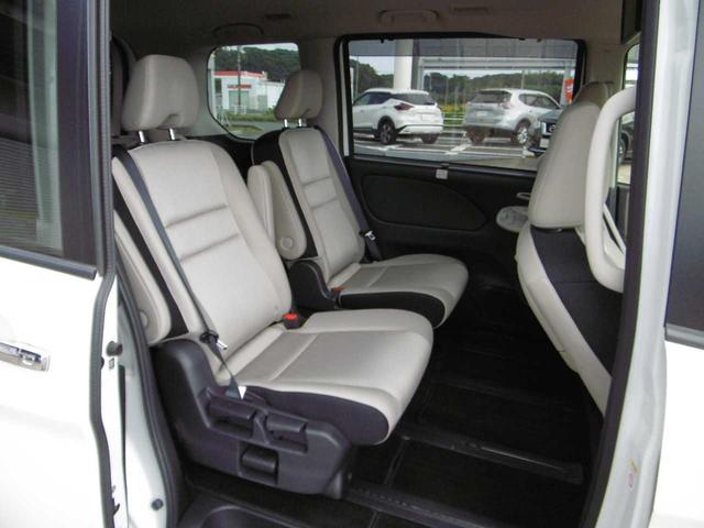 セレナ ｅ－パワー　ハイウェイスターＶ　後席モニター　プロパイロット　全周囲カメラ　両側オートスライドドア　衝突被害軽減ブレーキ　踏み間違い防止　ＥＴＣ　ハンズフリードア　純正ドラレコ（31枚目）