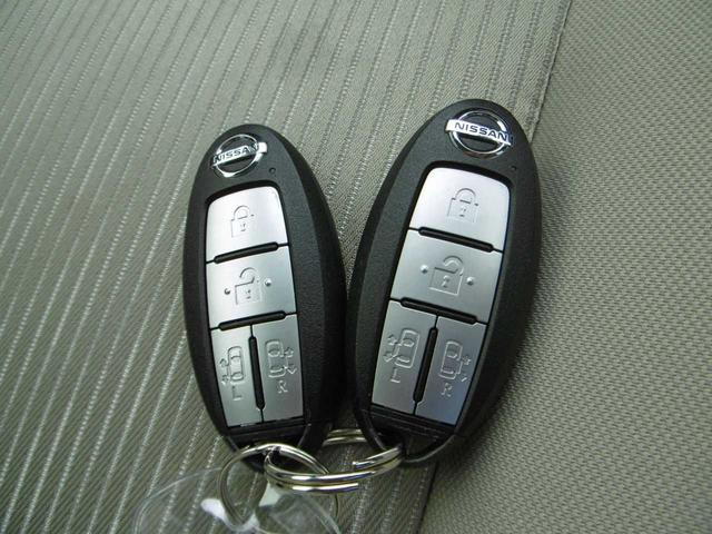 セレナ ｅ－パワー　ハイウェイスターＶ　後席モニター　プロパイロット　全周囲カメラ　両側オートスライドドア　衝突被害軽減ブレーキ　踏み間違い防止　ＥＴＣ　ハンズフリードア　純正ドラレコ（38枚目）