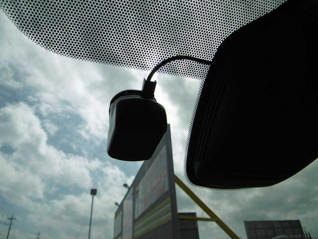 セレナ ｅ－パワー　ハイウェイスターＶ　後席モニター　プロパイロット　全周囲カメラ　両側オートスライドドア　衝突被害軽減ブレーキ　踏み間違い防止　ＥＴＣ　ハンズフリードア　純正ドラレコ（45枚目）