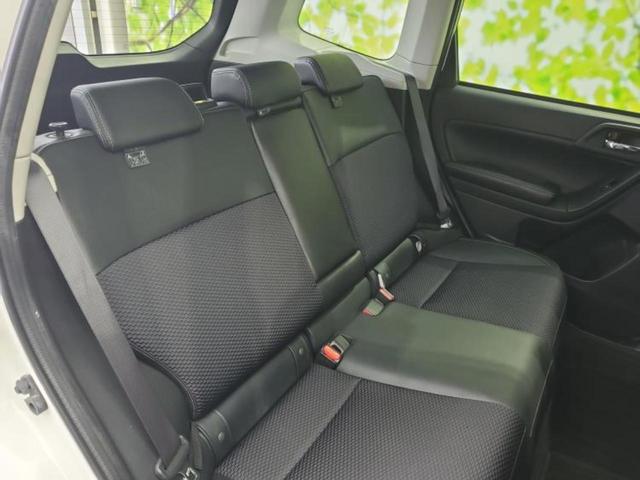 フォレスター ４ＷＤ２．０ＸＴアイサイト　保証書／純正　ＳＤナビ／衝突安全装置／シートヒーター／車線逸脱防止支援システム／シート　ハーフレザー／ヘッドランプ　ＬＥＤ／ＥＴＣ／ＥＢＤ付ＡＢＳ／横滑り防止装置／フルセグＴＶ／エアバッグ　運転席（5枚目）