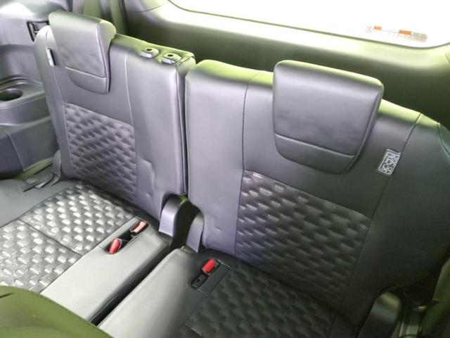 ヴォクシー ハイブリッドS-Z 保証書/ディスプレイオーディオ+ナビ10インチ/フリップダウンモニター/トヨタセーフティセンス/両側電動スライドドア/シートヒーター 前席/車線逸脱防止支援システム/シート ハーフレザー バックカメラ(19枚目)