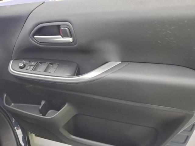 ヴォクシー ハイブリッドS-Z 保証書/ディスプレイオーディオ+ナビ10インチ/フリップダウンモニター/トヨタセーフティセンス/両側電動スライドドア/シートヒーター 前席/車線逸脱防止支援システム/シート ハーフレザー バックカメラ(22枚目)