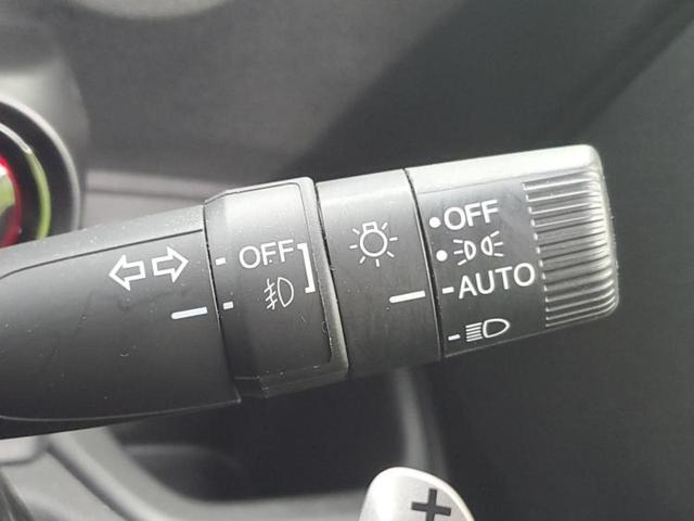 N-BOXカスタム ターボ 保証書/純正 9インチ ナビ/ホンダセンシング/両側電動スライドドア/シートヒーター 前席/マルチビューカメラシステム/車線逸脱防止支援システム/パーキングアシスト バックガイド ターボ バックカメラ(17枚目)