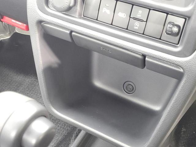 キャリイトラック 4WD KC 保証書/登録済未使用車/EBD付ABS/横滑り防止装置/アイドリングストップ/禁煙車/エアバッグ 運転席/エアバッグ 助手席/パワーウインドウ/キーレスエントリー/パワーステアリング/オートライト(22枚目)