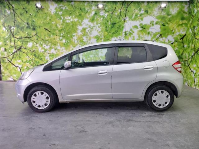 フィット Ｌ　保証書／純正　ＨＤＤナビ／パーキングアシスト　バックガイド／ＥＴＣ／ＡＢＳ／バックモニター／ワンセグＴＶ／エアバッグ　運転席／エアバッグ　助手席／パワーウインドウ／キーレスエントリー　バックカメラ（2枚目）