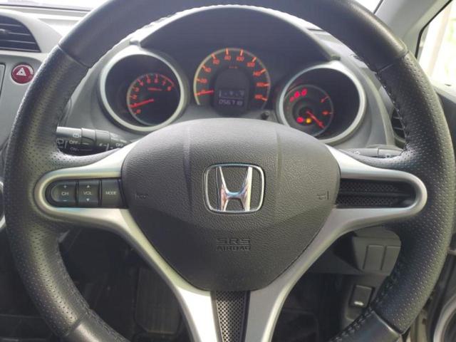 フィット Ｌ　保証書／純正　ＨＤＤナビ／パーキングアシスト　バックガイド／ＥＴＣ／ＡＢＳ／バックモニター／ワンセグＴＶ／エアバッグ　運転席／エアバッグ　助手席／パワーウインドウ／キーレスエントリー　バックカメラ（15枚目）