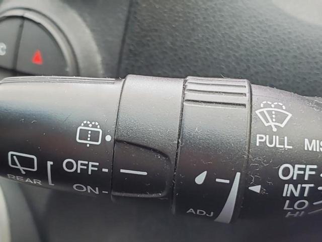 フィット Ｌ　保証書／純正　ＨＤＤナビ／パーキングアシスト　バックガイド／ＥＴＣ／ＡＢＳ／バックモニター／ワンセグＴＶ／エアバッグ　運転席／エアバッグ　助手席／パワーウインドウ／キーレスエントリー　バックカメラ（17枚目）