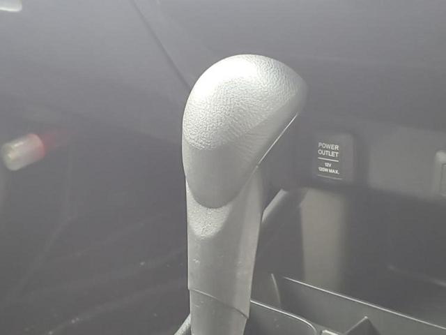 フィット Ｌ　保証書／純正　ＨＤＤナビ／パーキングアシスト　バックガイド／ＥＴＣ／ＡＢＳ／バックモニター／ワンセグＴＶ／エアバッグ　運転席／エアバッグ　助手席／パワーウインドウ／キーレスエントリー　バックカメラ（18枚目）