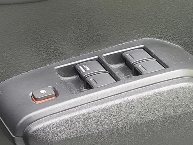 フィット Ｌ　保証書／純正　ＨＤＤナビ／パーキングアシスト　バックガイド／ＥＴＣ／ＡＢＳ／バックモニター／ワンセグＴＶ／エアバッグ　運転席／エアバッグ　助手席／パワーウインドウ／キーレスエントリー　バックカメラ（34枚目）