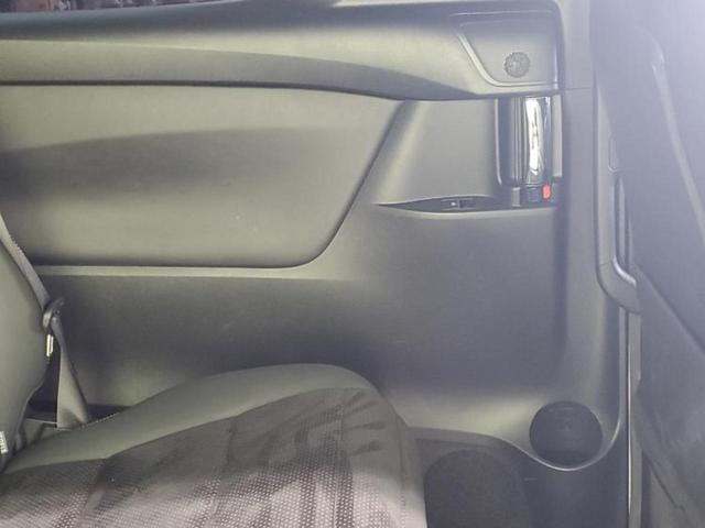 アルファード Sタイプゴールド サンルーフ/保証書/ディスプレイオーディオ+ナビ/フリップダウンモニター 純正 11.4インチ/衝突安全装置/両側電動スライドドア/パノラミックビューモニター/車線逸脱防止支援システム 全周囲カメラ(25枚目)