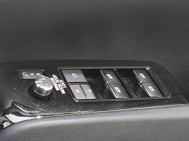 アルファード Sタイプゴールド サンルーフ/保証書/ディスプレイオーディオ+ナビ/フリップダウンモニター 純正 11.4インチ/衝突安全装置/両側電動スライドドア/パノラミックビューモニター/車線逸脱防止支援システム 全周囲カメラ(43枚目)