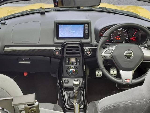 コペン ＧＲスポーツ　新品タイヤ／保証書／純正　ＳＤナビ／シートヒーター／ドライブレコーダー　前後／ヘッドランプ　ＬＥＤ／Ｂｌｕｅｔｏｏｔｈ接続／ＥＴＣ２．０／ＥＢＤ付ＡＢＳ／横滑り防止装置／フルセグＴＶ／ＤＶＤ　禁煙車（40枚目）