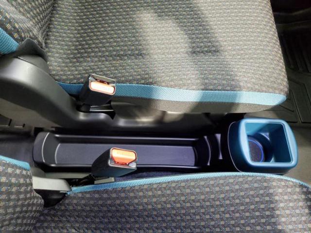 ハスラー 4WDハイブリッドXターボ 新品タイヤ/保証書/純正 SDナビ/セーフティサポート(スズキ)/シートヒーター 前席/全方位モニター用カメラ/車線逸脱防止支援システム/パーキングアシスト バックガイド 衝突被害軽減システム 4WD(33枚目)