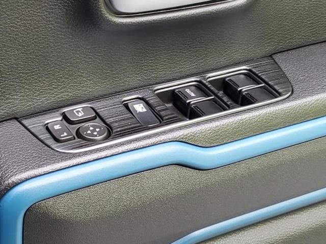 ハスラー 4WDハイブリッドXターボ 新品タイヤ/保証書/純正 SDナビ/セーフティサポート(スズキ)/シートヒーター 前席/全方位モニター用カメラ/車線逸脱防止支援システム/パーキングアシスト バックガイド 衝突被害軽減システム 4WD(40枚目)