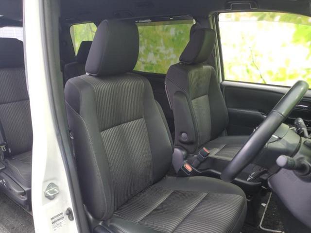 ヴォクシー ZSキラメキ モデリスタエアロ/純正 9インチ SDナビ/フリップダウンモニター 純正 12.1インチ/衝突安全装置/両側電動スライドドア/車線逸脱防止支援システム/パーキングアシスト バックガイド フルエアロ(4枚目)