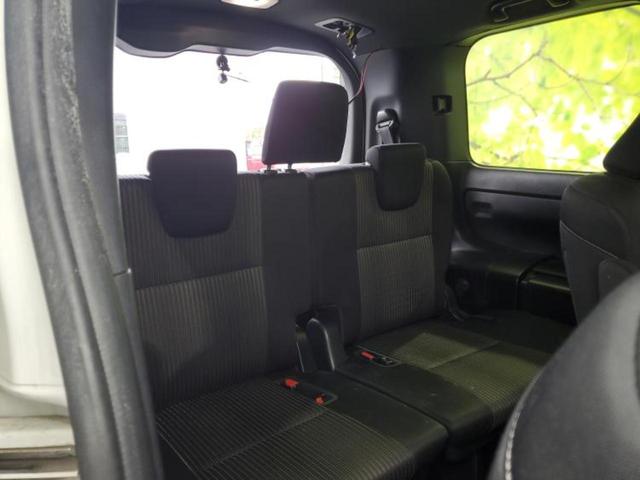 ヴォクシー ZSキラメキ モデリスタエアロ/純正 9インチ SDナビ/フリップダウンモニター 純正 12.1インチ/衝突安全装置/両側電動スライドドア/車線逸脱防止支援システム/パーキングアシスト バックガイド フルエアロ(6枚目)