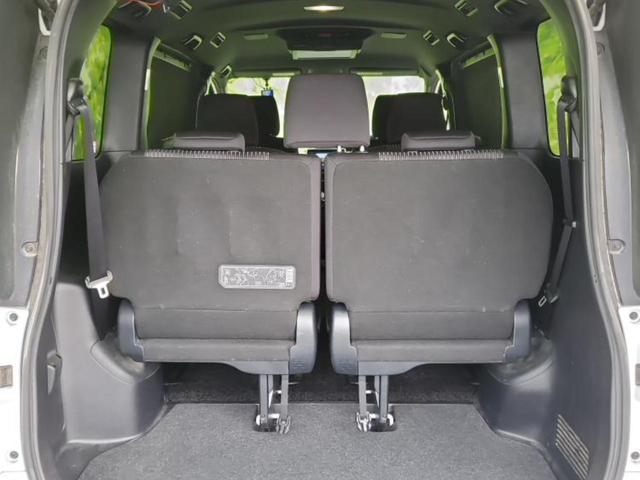 ヴォクシー ZSキラメキ モデリスタエアロ/純正 9インチ SDナビ/フリップダウンモニター 純正 12.1インチ/衝突安全装置/両側電動スライドドア/車線逸脱防止支援システム/パーキングアシスト バックガイド フルエアロ(20枚目)