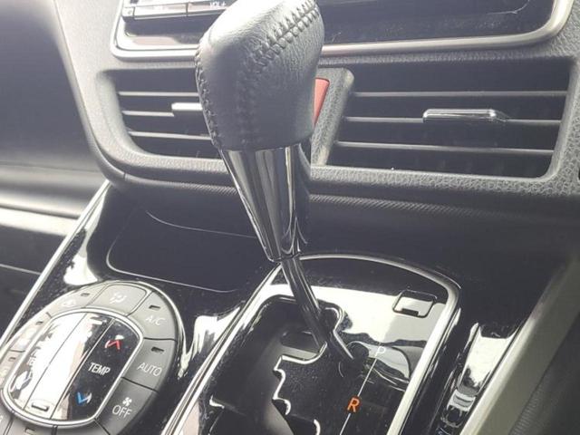 ヴォクシー ZSキラメキ モデリスタエアロ/純正 9インチ SDナビ/フリップダウンモニター 純正 12.1インチ/衝突安全装置/両側電動スライドドア/車線逸脱防止支援システム/パーキングアシスト バックガイド フルエアロ(25枚目)