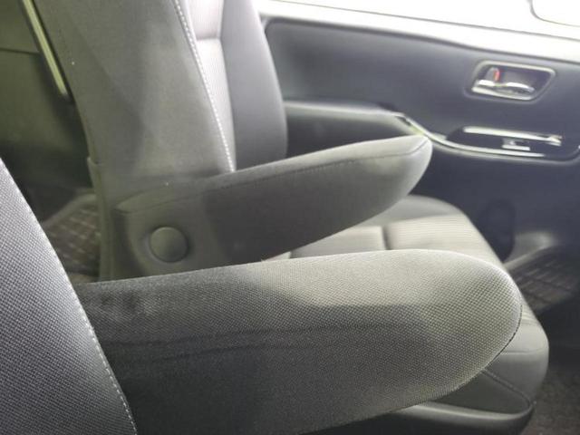 ヴォクシー ZSキラメキ モデリスタエアロ/純正 9インチ SDナビ/フリップダウンモニター 純正 12.1インチ/衝突安全装置/両側電動スライドドア/車線逸脱防止支援システム/パーキングアシスト バックガイド フルエアロ(33枚目)