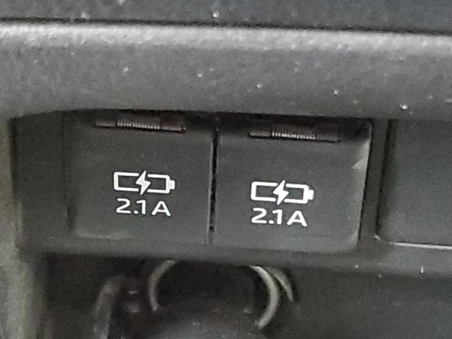 ヴォクシー ZSキラメキ モデリスタエアロ/純正 9インチ SDナビ/フリップダウンモニター 純正 12.1インチ/衝突安全装置/両側電動スライドドア/車線逸脱防止支援システム/パーキングアシスト バックガイド フルエアロ(41枚目)