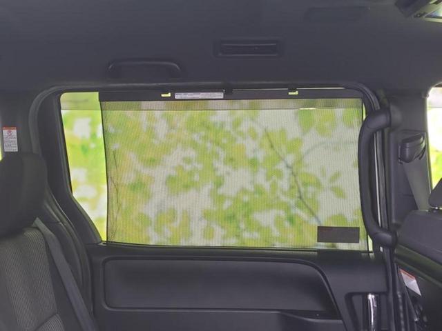 ヴォクシー ZSキラメキ モデリスタエアロ/純正 9インチ SDナビ/フリップダウンモニター 純正 12.1インチ/衝突安全装置/両側電動スライドドア/車線逸脱防止支援システム/パーキングアシスト バックガイド フルエアロ(44枚目)