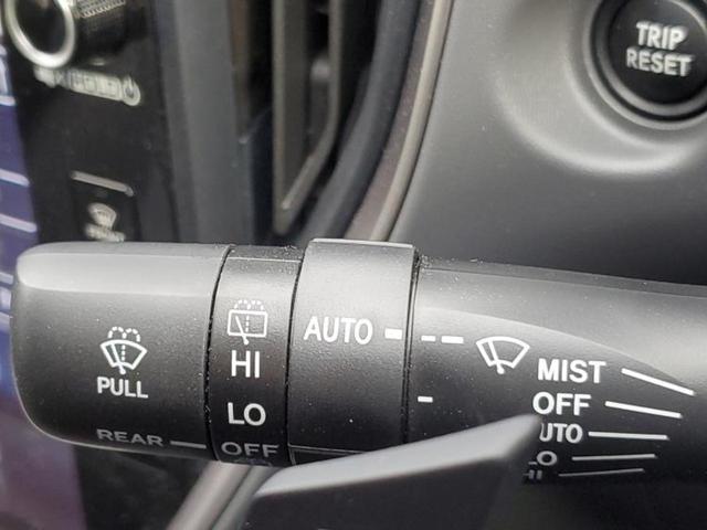 クロストレック リミテッド 保証書/ディスプレイオーディオ+ナビ11インチ/アイサイトX(スバル新型)/エアーシート 前席/全方位モニター/車線逸脱防止支援システム/パーキングアシスト バックガイド 衝突被害軽減システム 禁煙車(18枚目)