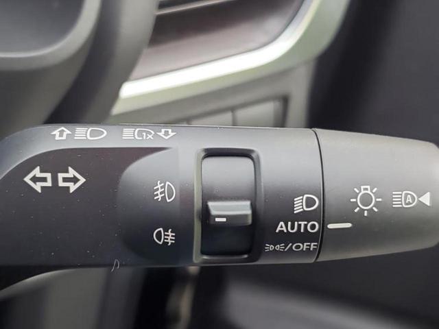 国産車から輸入車まで多様なお客様のニーズのお応えできるように、全国規模で豊富な在庫展開！車のことならＷＥＣＡＲＳへ！