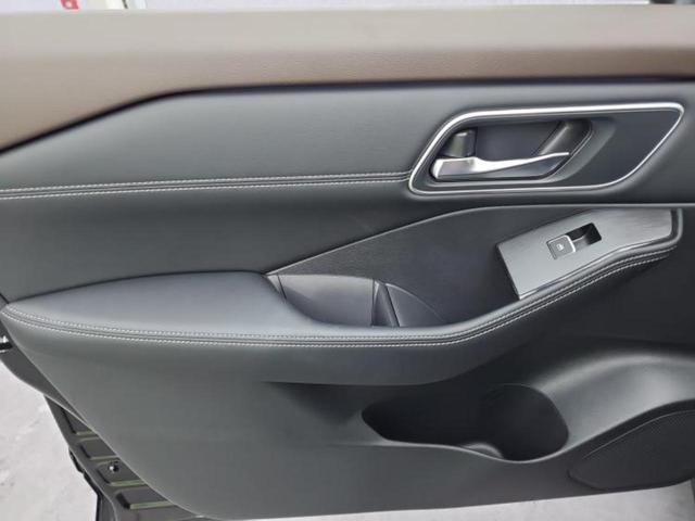 全国に店舗を展開しているのでどこでもお取り寄せが可能です！この車が気になるけど遠方だから・・・と諦める必要はありません！※別途陸送費が必要です。