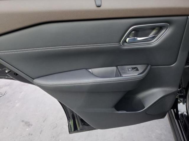 ＷＥＣＡＲＳではほぼ毎日新しい在庫車両を入荷しております！お客様のこだわりを叶える１台がきっとＷＥＣＡＲＳにあるはずです！