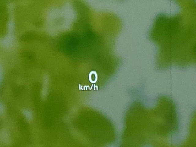 「この車の写真をもっと見たい」「状態が気になる」「この装備はついている？」どんな小さな疑問でもお気軽にお問い合わせください！