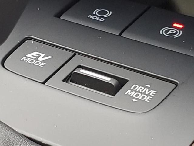 ハリアーハイブリッド Zレザーパッケージ 調光パノラマルーフ/純正エアロ/JBL/保証書/ディスプレイオーディオ+ナビ12.3インチ/デジタルインナーミラー/トヨタセーフティセンス/エアーシート 前席/パノラミックビューモニター 革シート(31枚目)