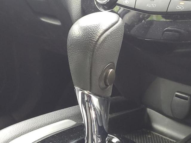 エクストレイル 20X 新品タイヤ/保証書/純正 9インチ SDナビ/インテリジェントルームミラー/エマージェンシーブレーキ/アラウンドビューモニター/車線逸脱防止支援システム/シート 合皮/プロパイロット 全周囲カメラ(18枚目)